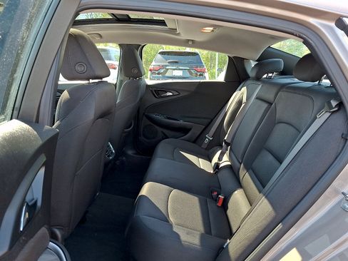 Used 2024 Chevrolet Malibu LT FWD image 11