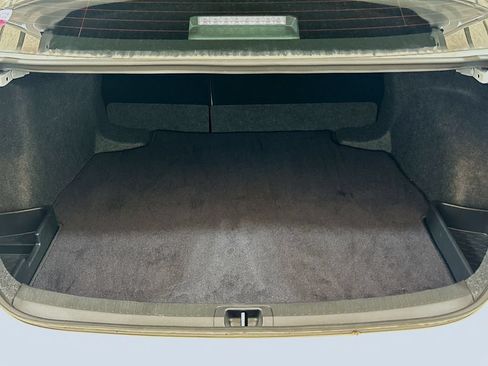 Used 2025 Toyota Corolla LE FWD image 21