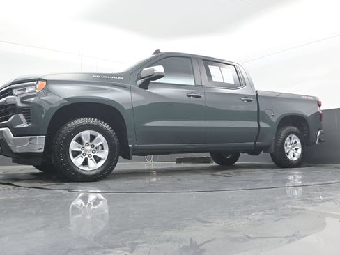 Used 2025 Chevrolet Silverado 1500 LT AWD/4WD image 25