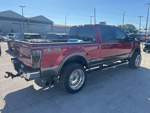 Used 2018 Ford F250 Lariat w/ Lariat Ultimate Package image 3