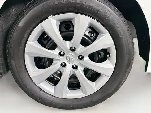 Used 2023 Toyota Corolla LE FWD image 32
