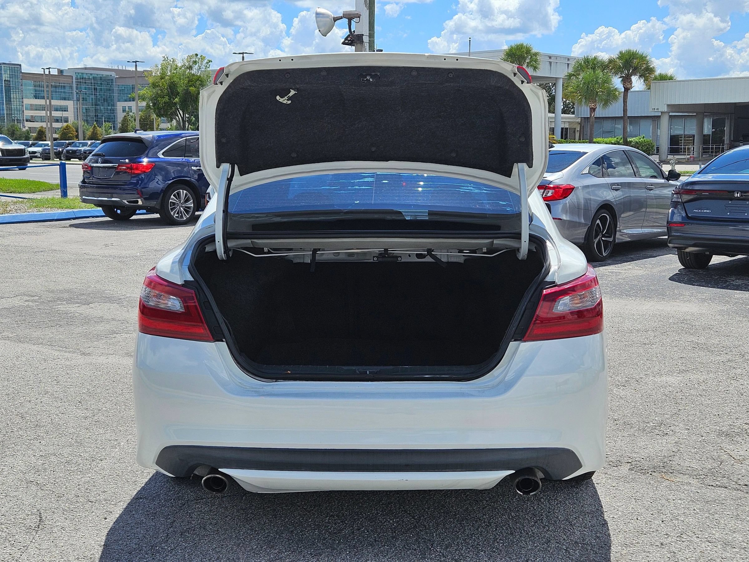 Used 2018 Nissan Altima 2.5 S w/ S Convenience Package FWD image 13