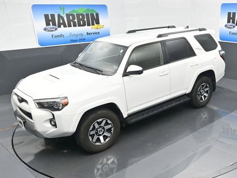 Used 2024 Toyota 4Runner TRD Off-Road image 24