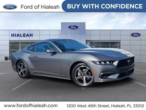 Used 2024 Ford Mustang Coupe RWD image 1