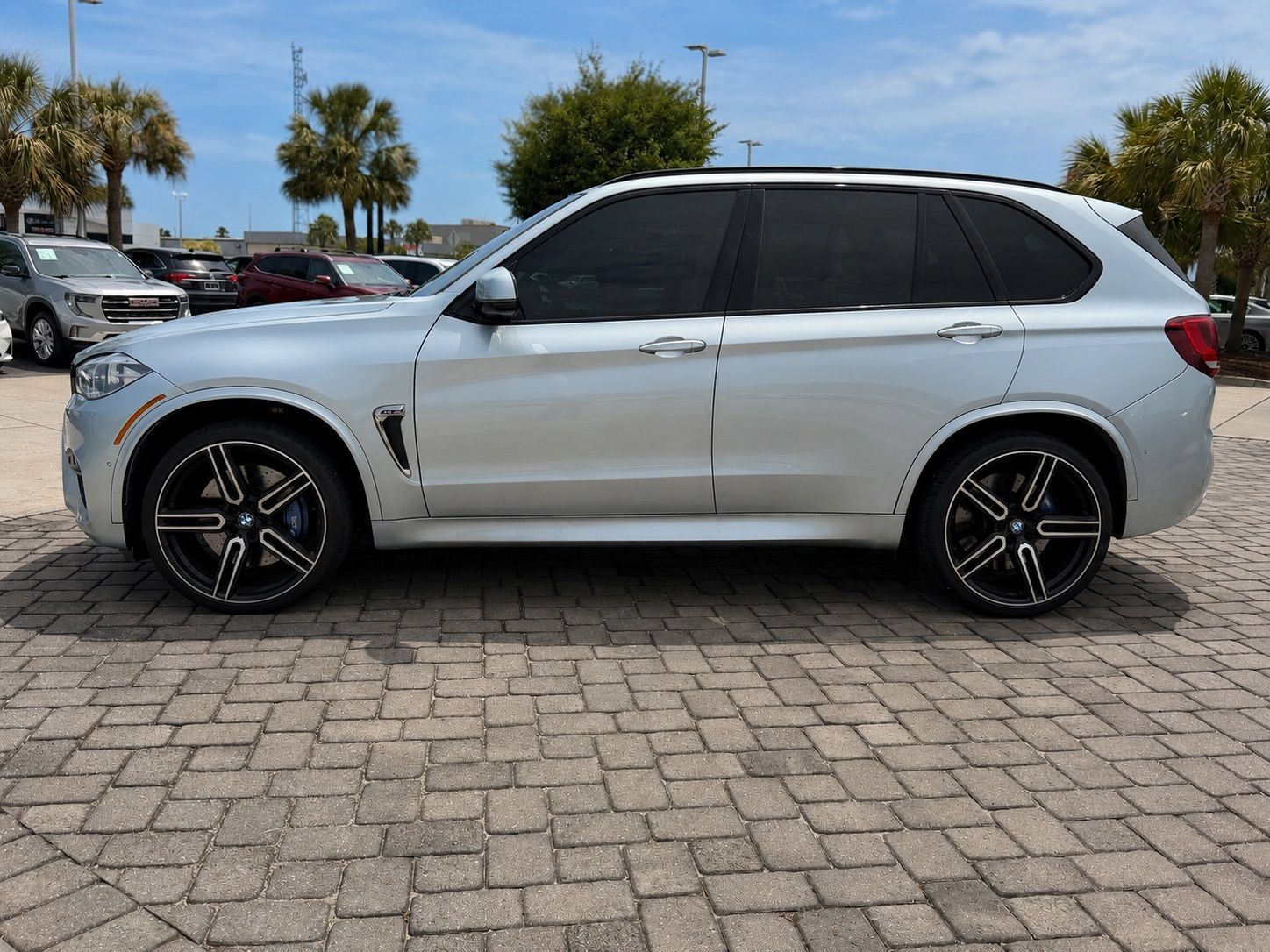 Used 2018 BMW X5 M AWD/4WD image 12