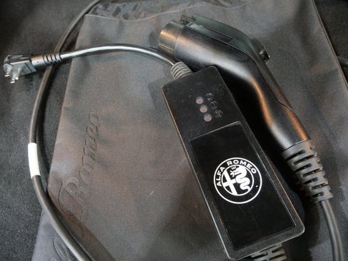 Used 2024 Alfa Romeo Tonale Ti image 28