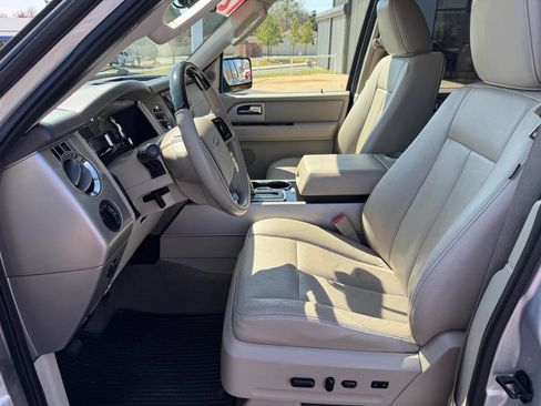 Used 2012 Ford Expedition Limited image 16