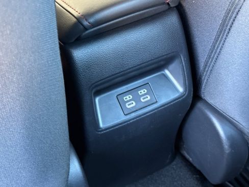 Used 2024 Toyota Corolla SE image 13