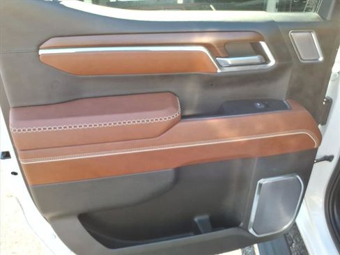 Used 2023 GMC Sierra 1500 Denali Ultimate image 19