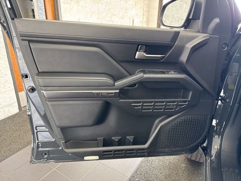 New 2026 Toyota Tacoma TRD Off-Road AWD/4WD image 40