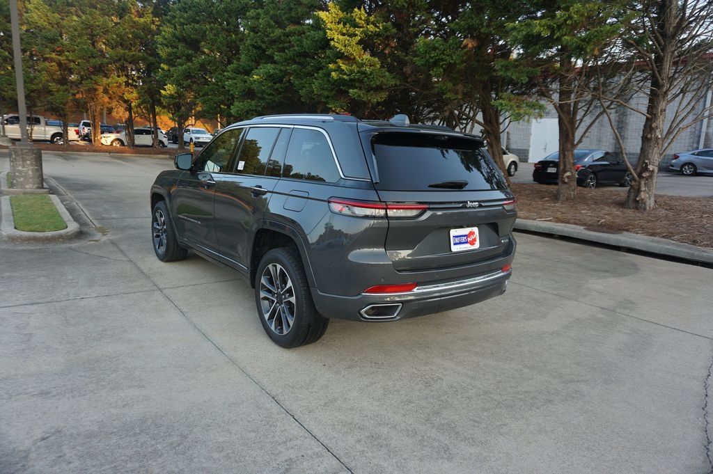 Used 2022 Jeep Grand Cherokee Overland w/ Luxury Tech Group IV RWD image 22