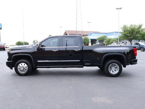 New 2026 Chevrolet Silverado 3500 High Country w/ High Country Premium Package AWD/4WD image 33