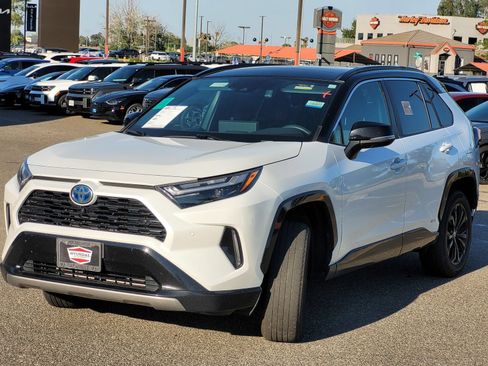 Used 2024 Toyota RAV4 XSE w/ Advanced Technology Package AWD/4WD image 16