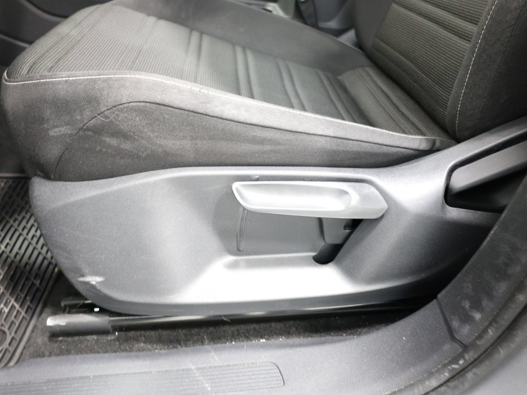 Certified 2023 Volkswagen Tiguan S AWD/4WD image 14