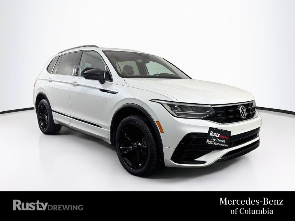 Used 2023 Volkswagen Tiguan SE R-Line FWD image 1
