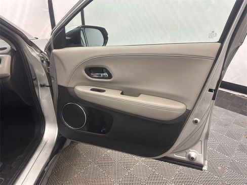 Used 2016 Honda HR-V EX-L image 15