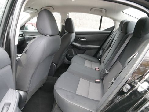 Certified 2022 Nissan Sentra SV w/ Trunk Package image 34