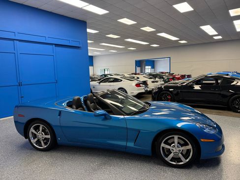 Used 2009 Chevrolet Corvette Convertible w/ Preferred Equipment Group RWD image 6