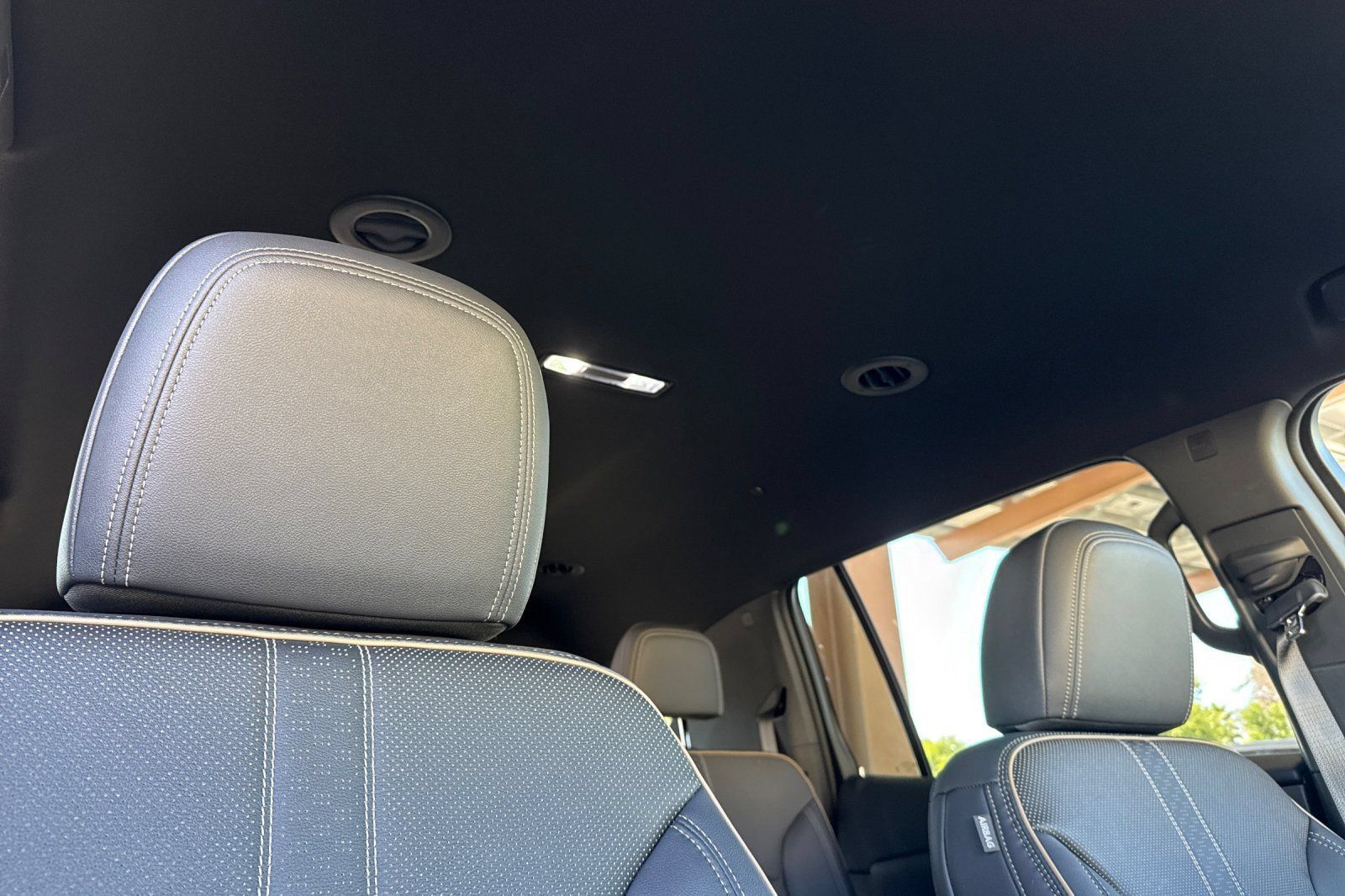 Used 2026 Chevrolet Traverse High Country w/ LPO, Floor Liner Package AWD/4WD image 27