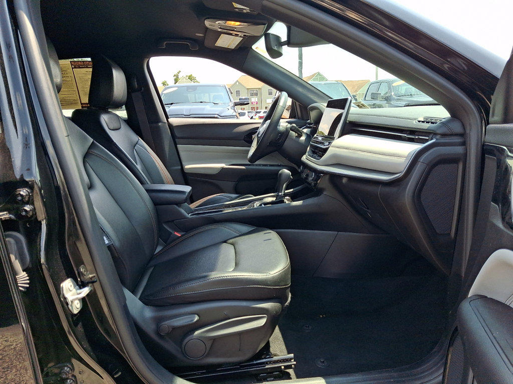 Used 2024 Jeep Compass Limited AWD/4WD image 13