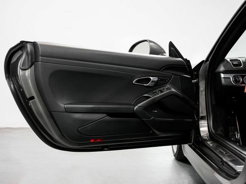 Used 2014 Porsche Cayman S RWD image 22