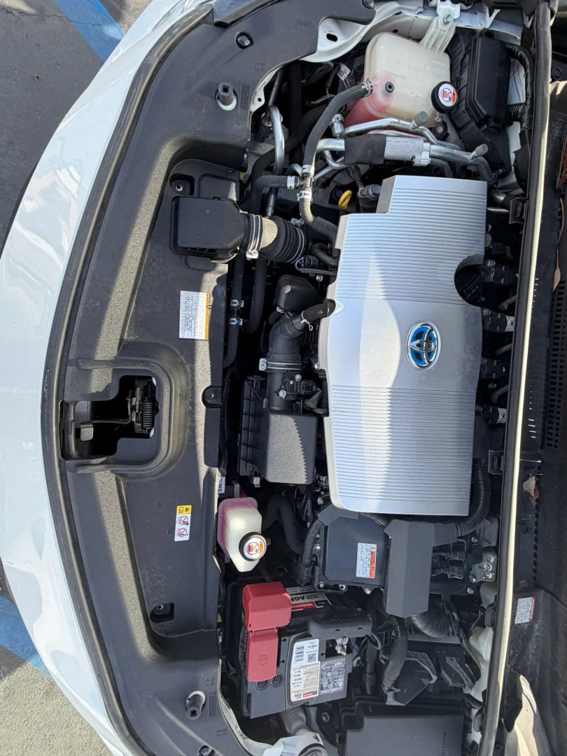 Used 2020 Toyota Prius Prime XLE FWD image 38