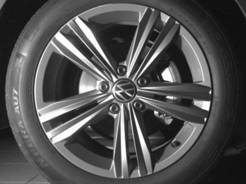 Used 2023 Volkswagen Jetta SE FWD image 9