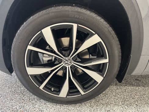 New 2026 Volkswagen Atlas Cross Sport SEL Premium R-Line AWD/4WD image 11