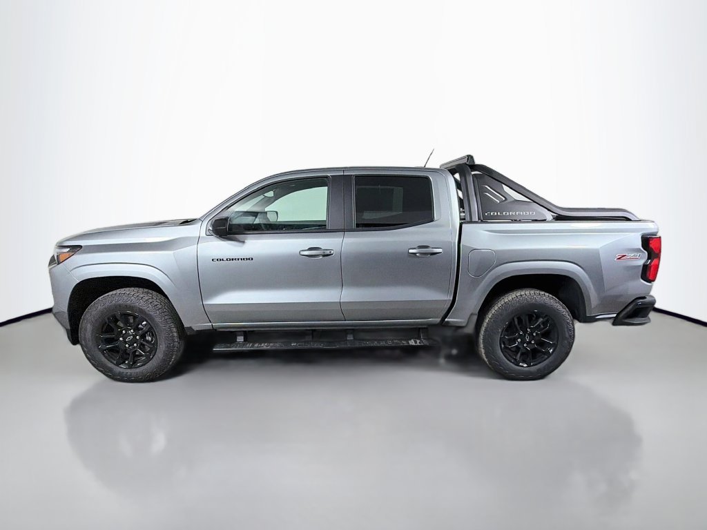 New 2026 Chevrolet Colorado Z71 w/ Midnight Edition AWD/4WD image 9
