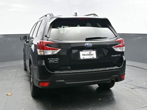 Used 2019 Subaru Forester Premium image 5