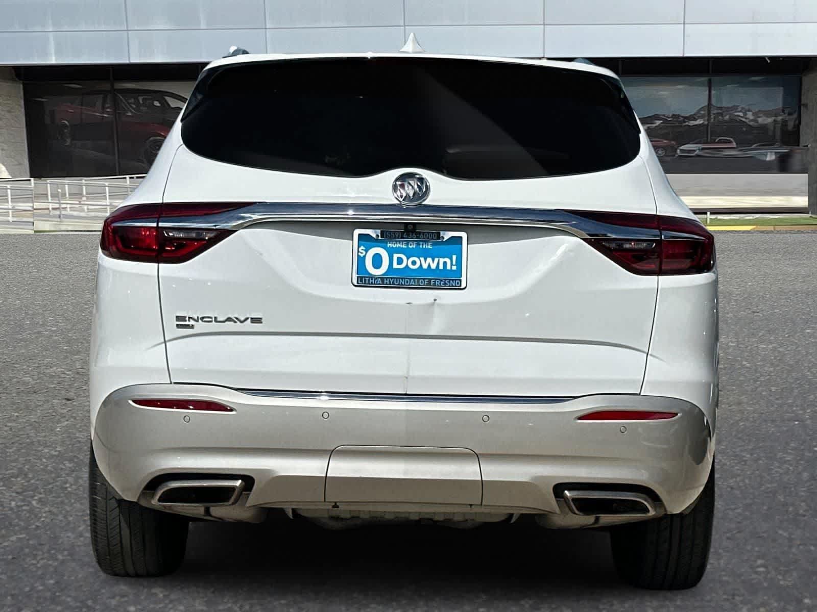 Used 2020 Buick Enclave Essence w/ Sound and Sites Package AWD/4WD image 8