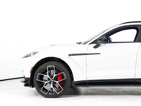 Used 2024 Aston Martin DBX 707 AWD/4WD image 12