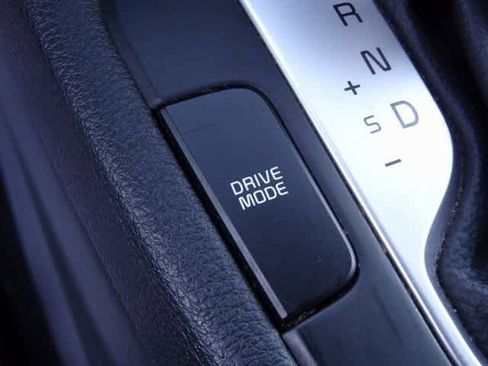 Used 2023 Kia Forte LXS image 15