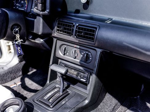 Used 1993 Ford Mustang LX RWD image 34