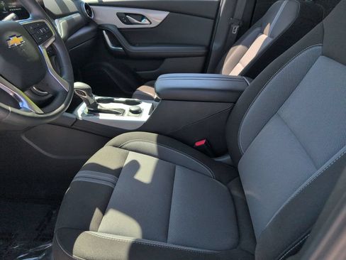 Used 2025 Chevrolet Blazer LT FWD image 24