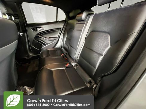 Used 2016 Mercedes-Benz GLA 250 4MATIC image 29