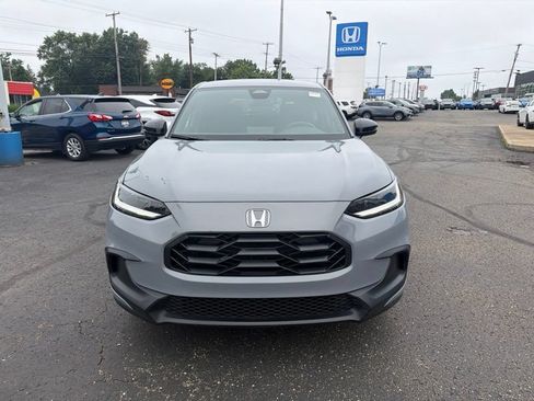 Used 2024 Honda HR-V Sport image 2