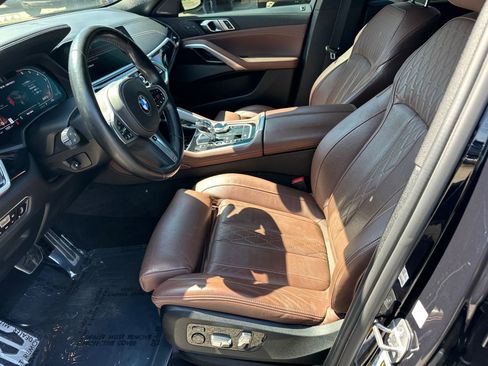 Used 2022 BMW X6 M50i w/ Executive Package image 7
