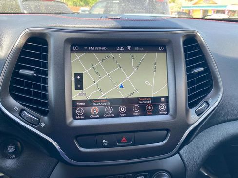 Used 2020 Jeep Cherokee Trailhawk w/ Cold Weather Group AWD/4WD image 20
