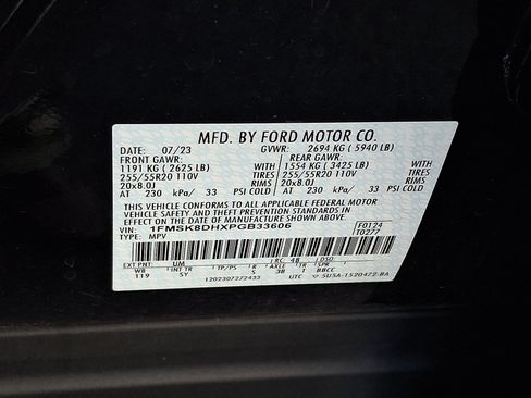 Certified 2023 Ford Explorer XLT w/ Equipment Group 202A image 28