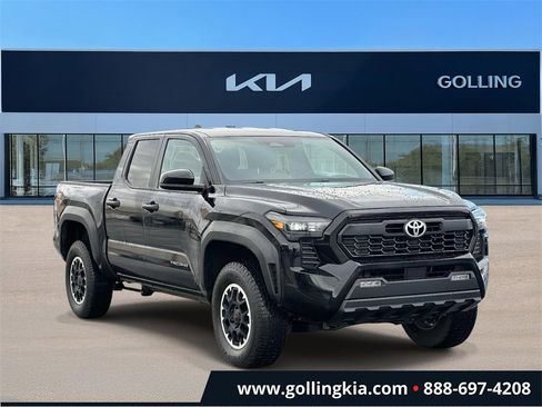 Used 2024 Toyota Tacoma TRD Sport image 1