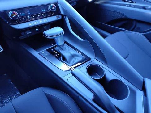 New 2026 Hyundai Elantra Sport FWD image 25