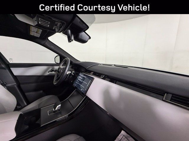 Used 2026 Land Rover Range Rover Velar S AWD/4WD image 32
