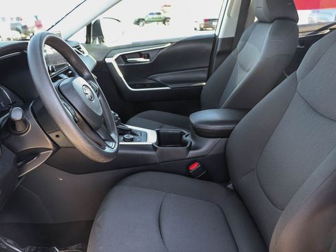 Certified 2025 Toyota RAV4 XLE AWD/4WD image 17
