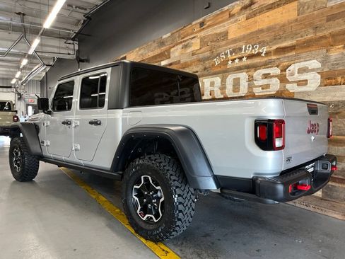 Used 2022 Jeep Gladiator Rubicon AWD/4WD image 19
