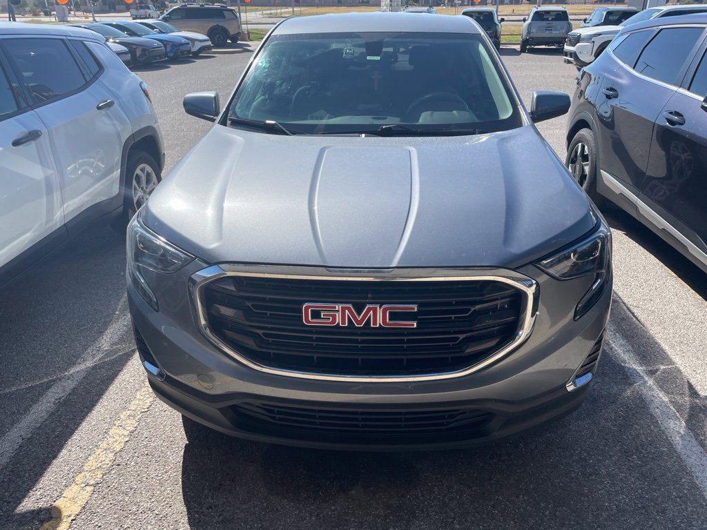 Used 2018 GMC Terrain SLE FWD image 3