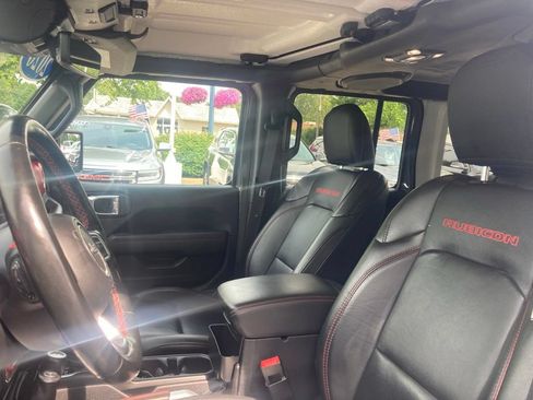 Used 2020 Jeep Wrangler Unlimited Rubicon w/ Dual Top Group AWD/4WD image 27