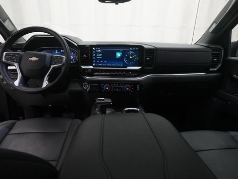 Used 2023 Chevrolet Silverado 1500 LTZ w/ LTZ Premium Package AWD/4WD image 5