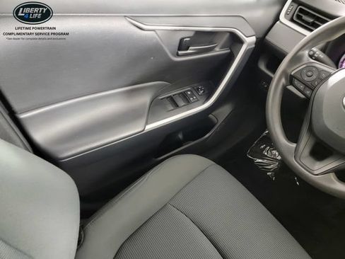 Used 2024 Toyota RAV4 LE AWD/4WD image 32