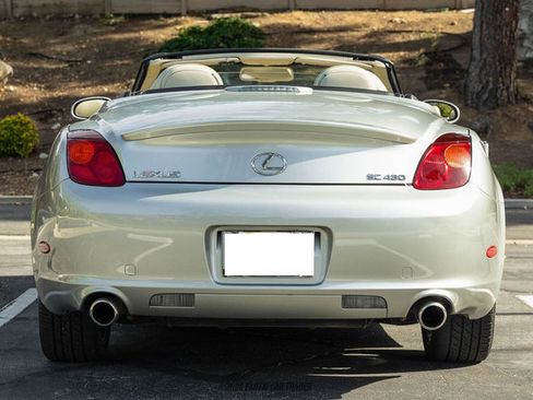 Used 2005 Lexus SC 430 Convertible image 7